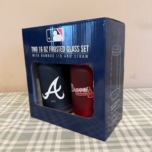 Memory Company Atlanta Braves Two 16 Oz Frosted‎ Glass Set